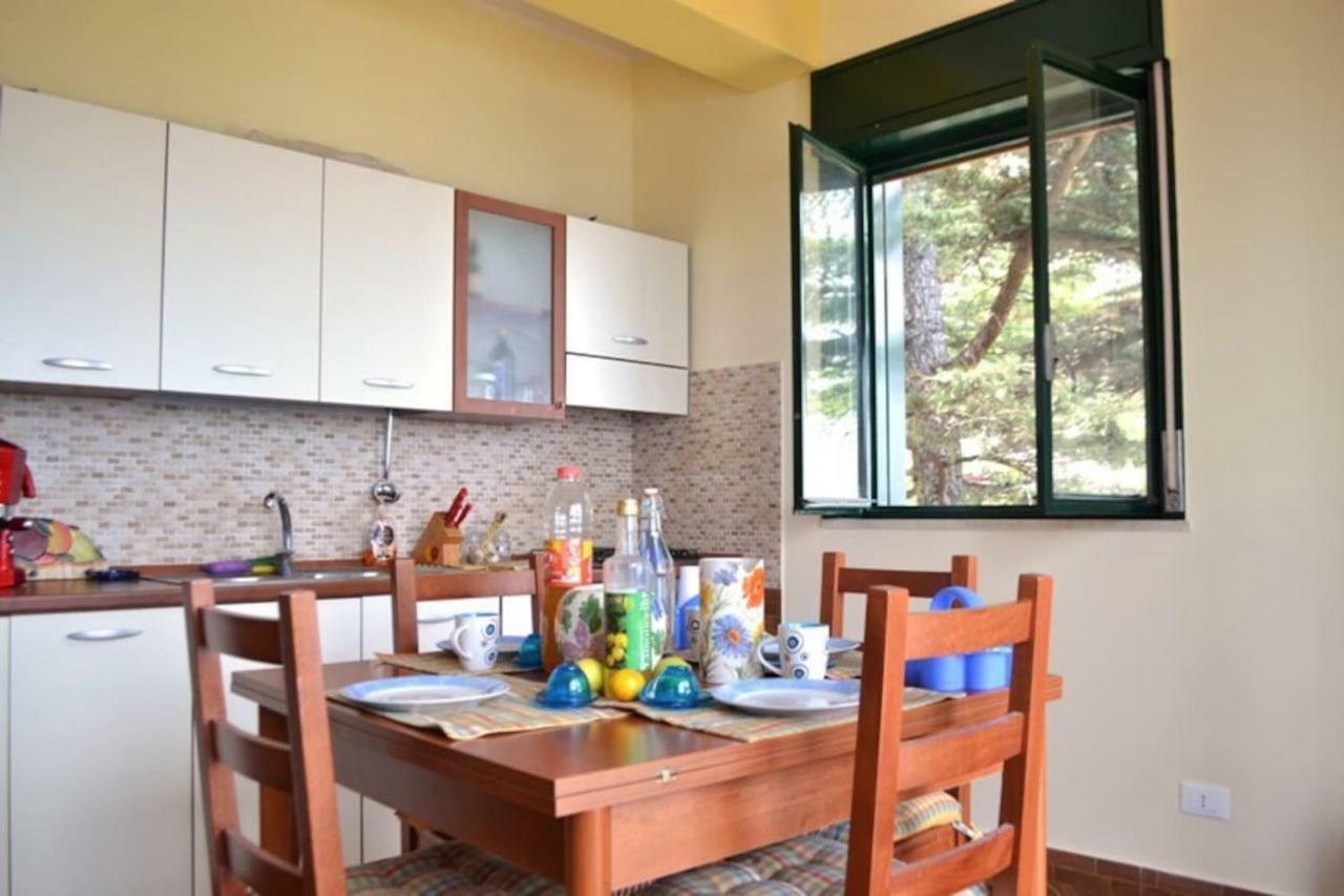 Casa Vacanze La Petrusella Trabia Ngoại thất bức ảnh